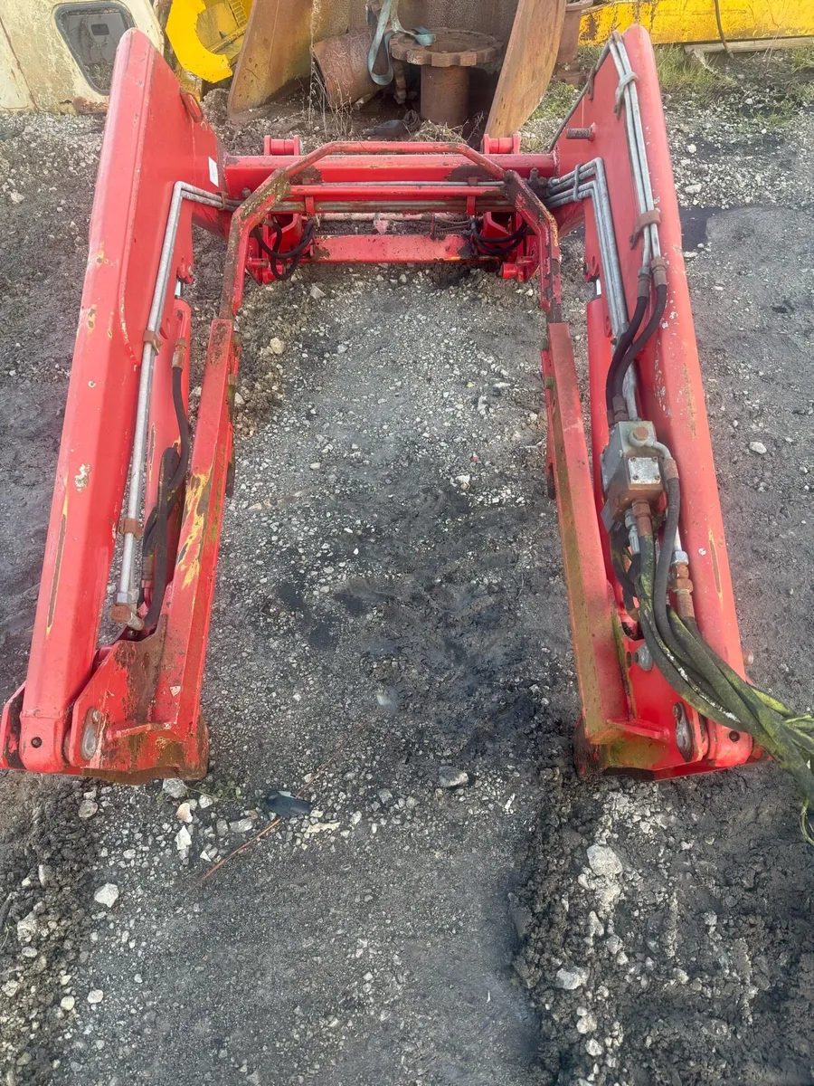 mx6000 loader to suit Fiat f130 etc - Image 2