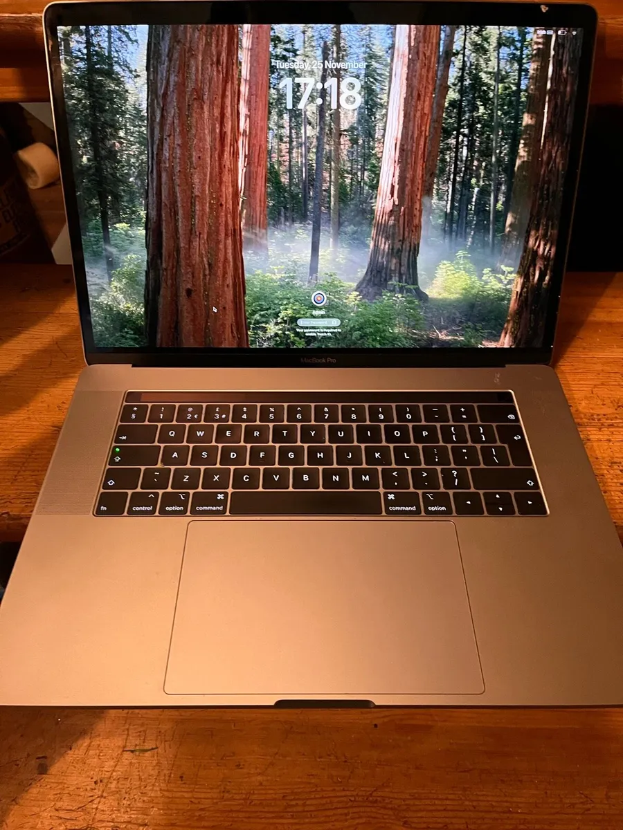 MacBook Pro 2018 i7 16GB 500Gb SSD - Image 1