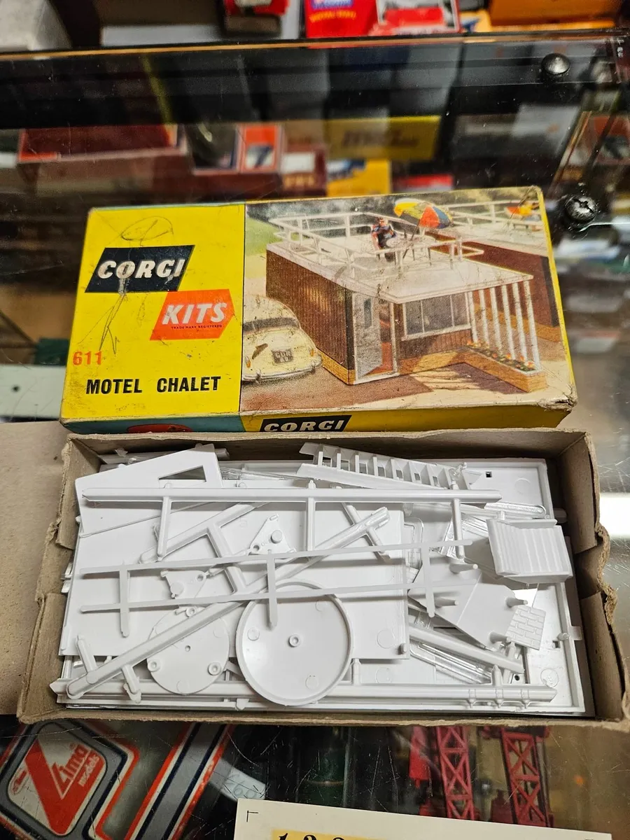 Vintage Corgi Motel Chalet - Image 1