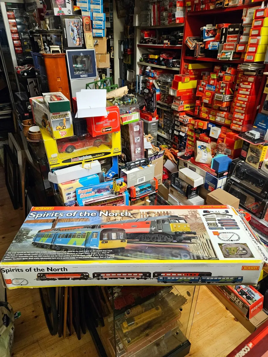 Hornby Spirit of the North Train Set - Image 1