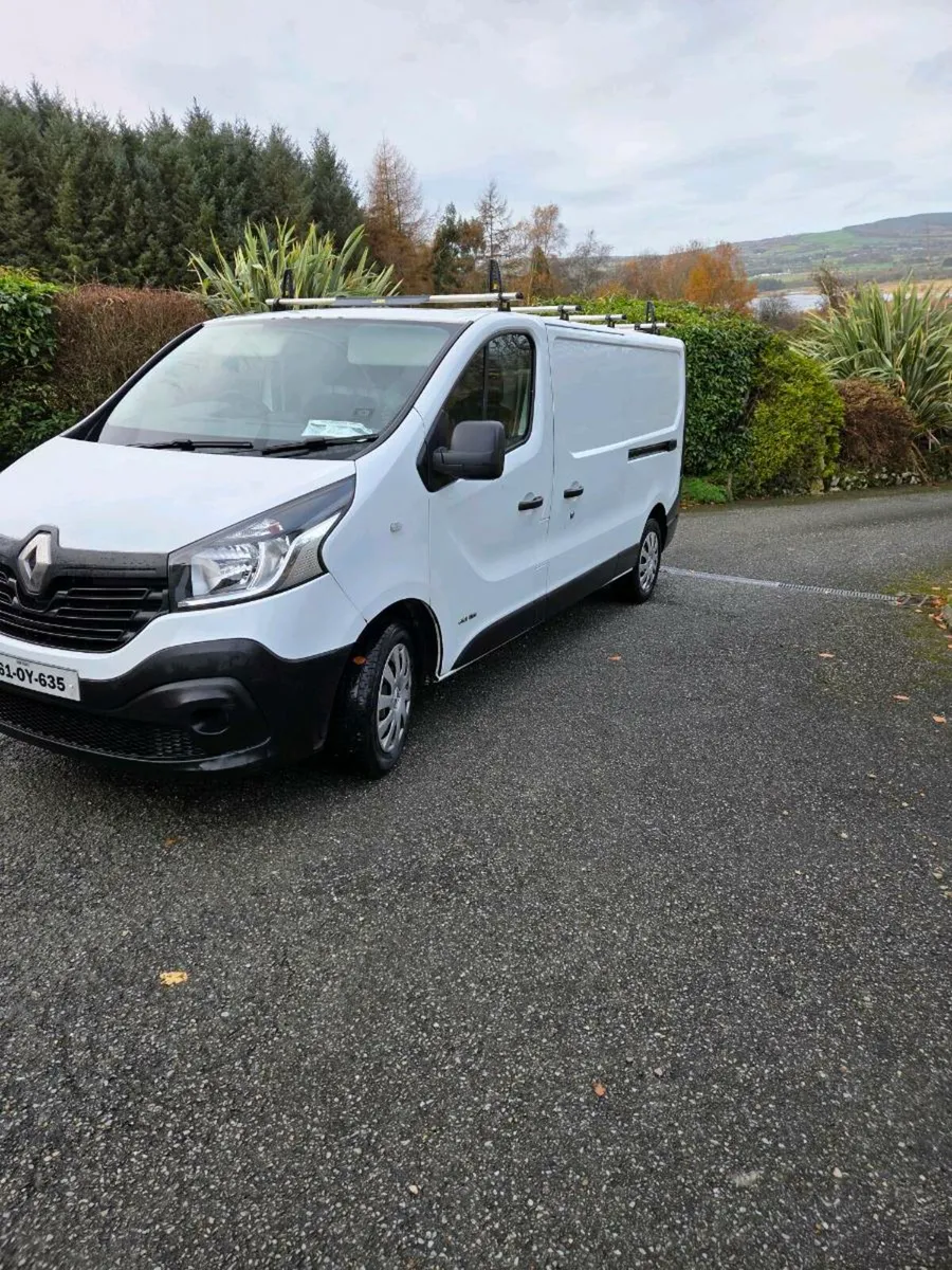 Renault Traffic - Image 2