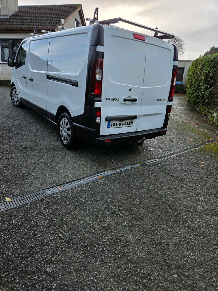 Renault Traffic - Image 3