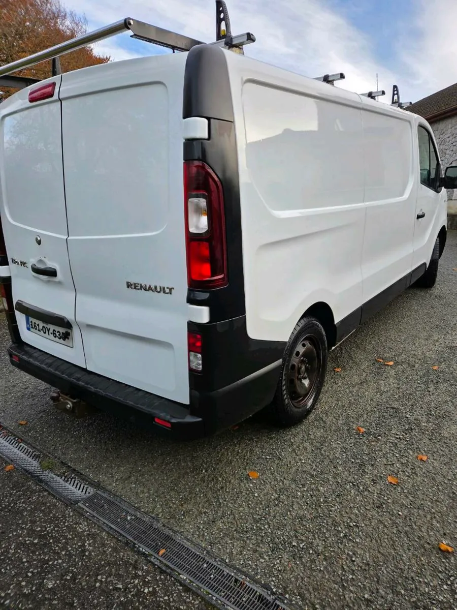 Renault Traffic - Image 4