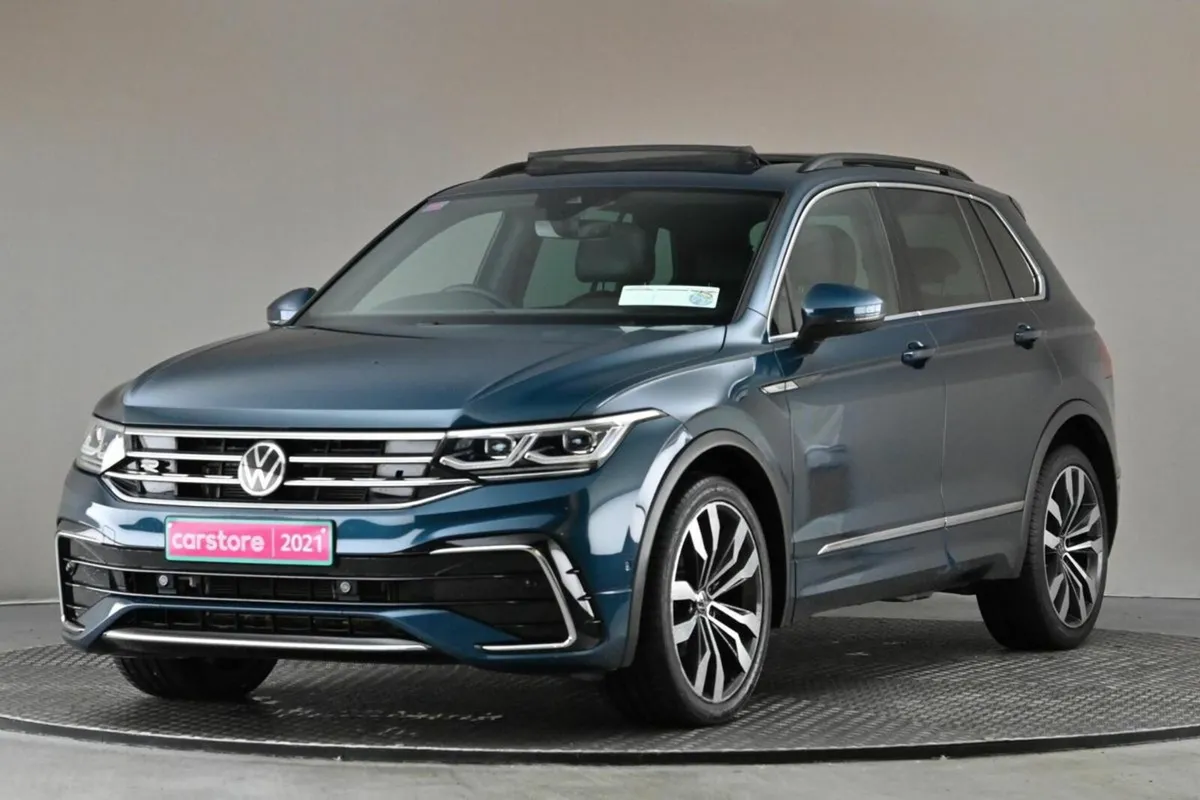 Volkswagen Tiguan 2.0 TDI 150HP R-LINE **PAN ROOF* - Image 3