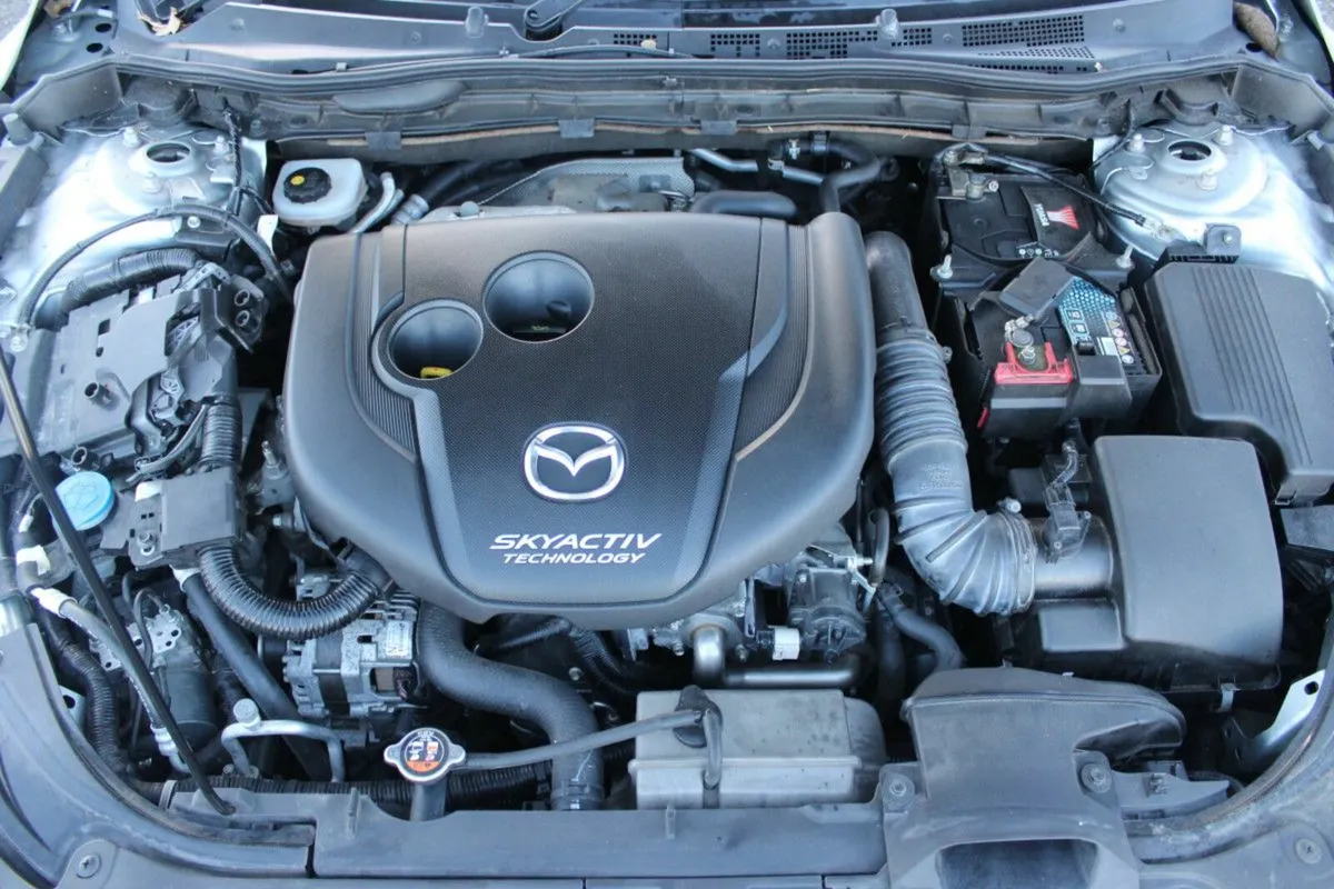 Mazda Mazda6 2.2D 150PS EXECUTIVE SE AUTO TOURER - Image 4