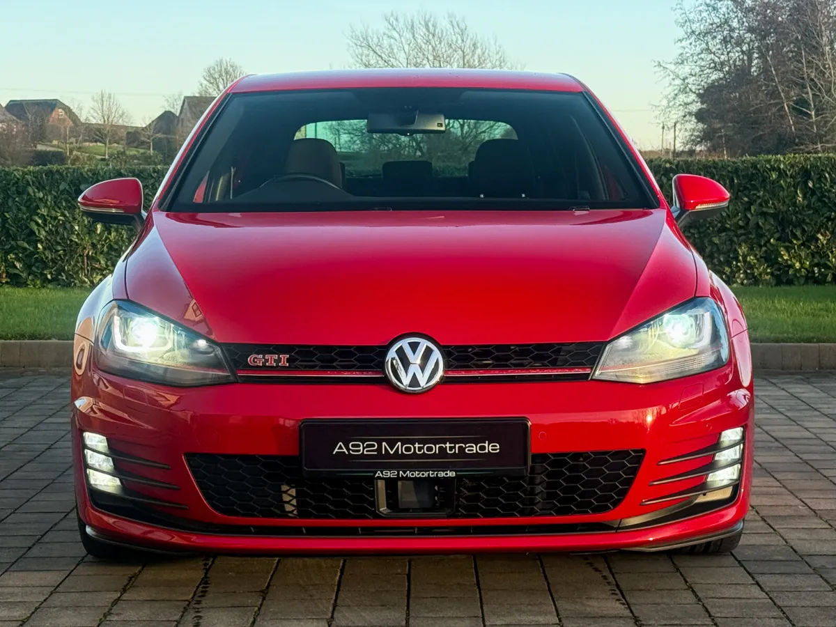 2014 Volkswagen Golf GTI Performance Pack - Image 4