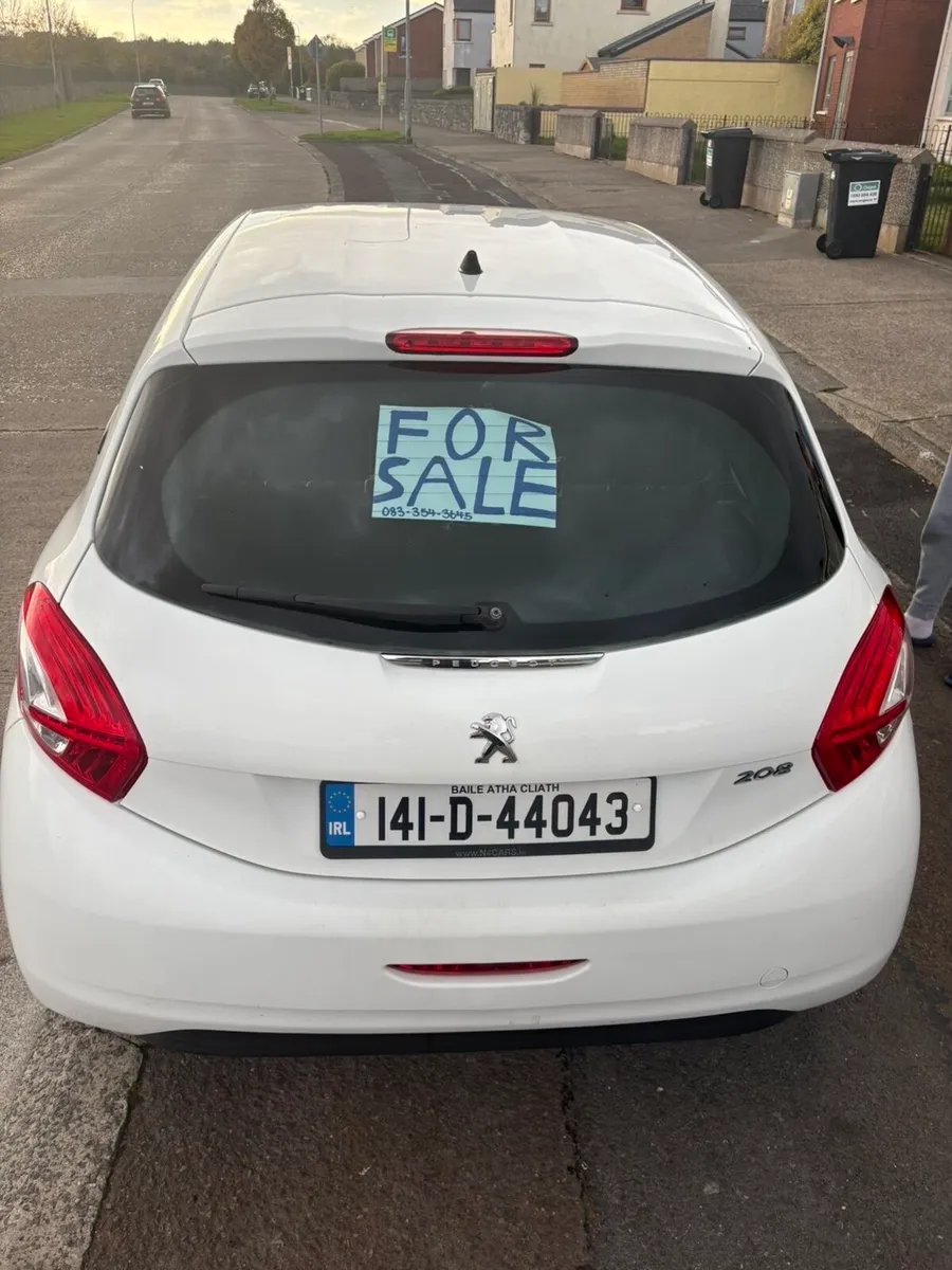 Peugeot 208 - Image 3