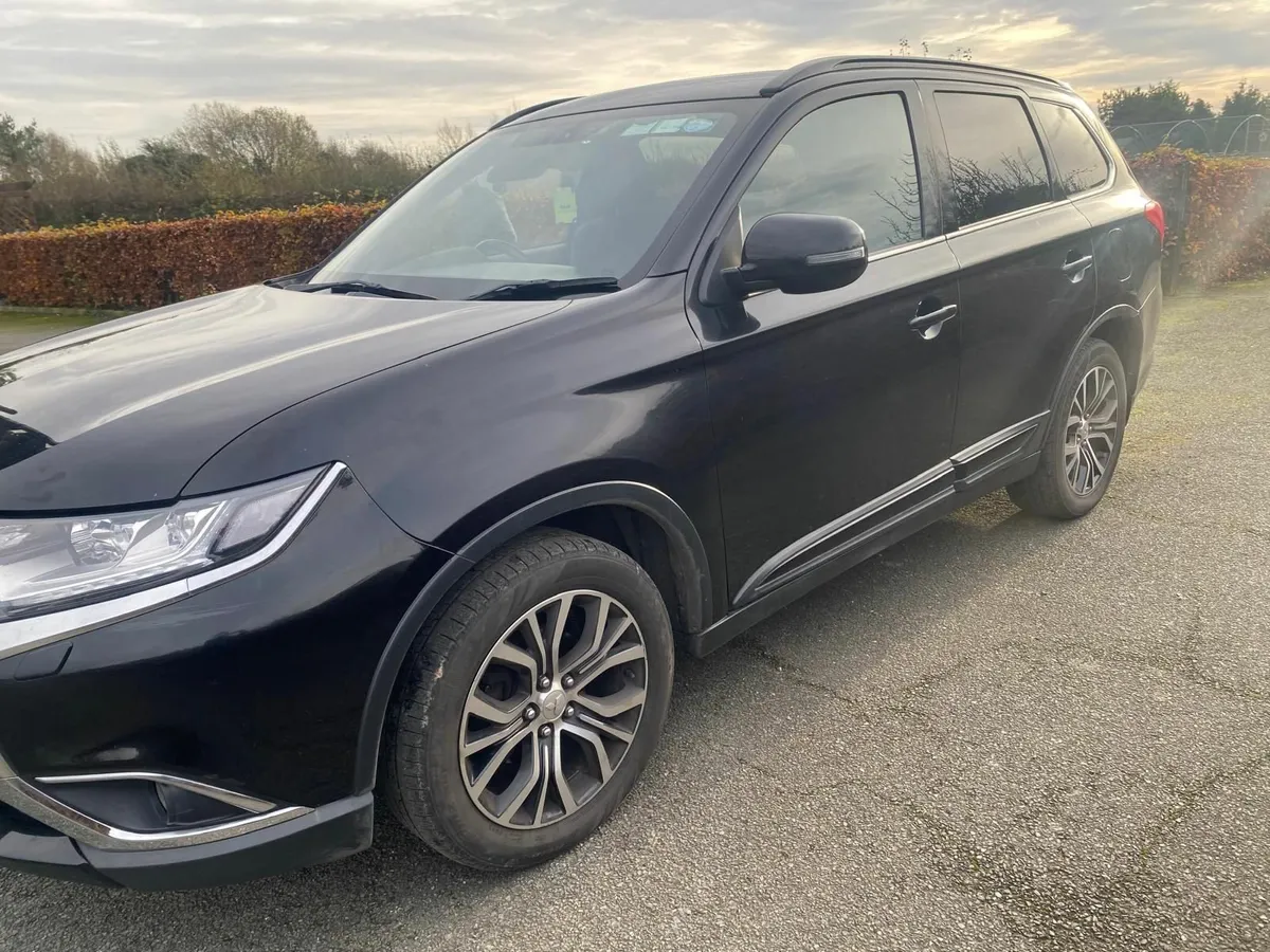 Mitsubishi Outlander 2019 - Image 2