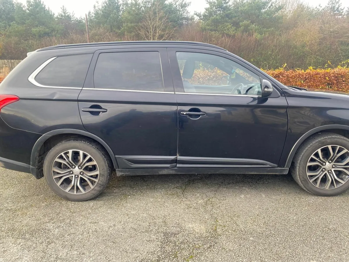 Mitsubishi Outlander 2019 - Image 3
