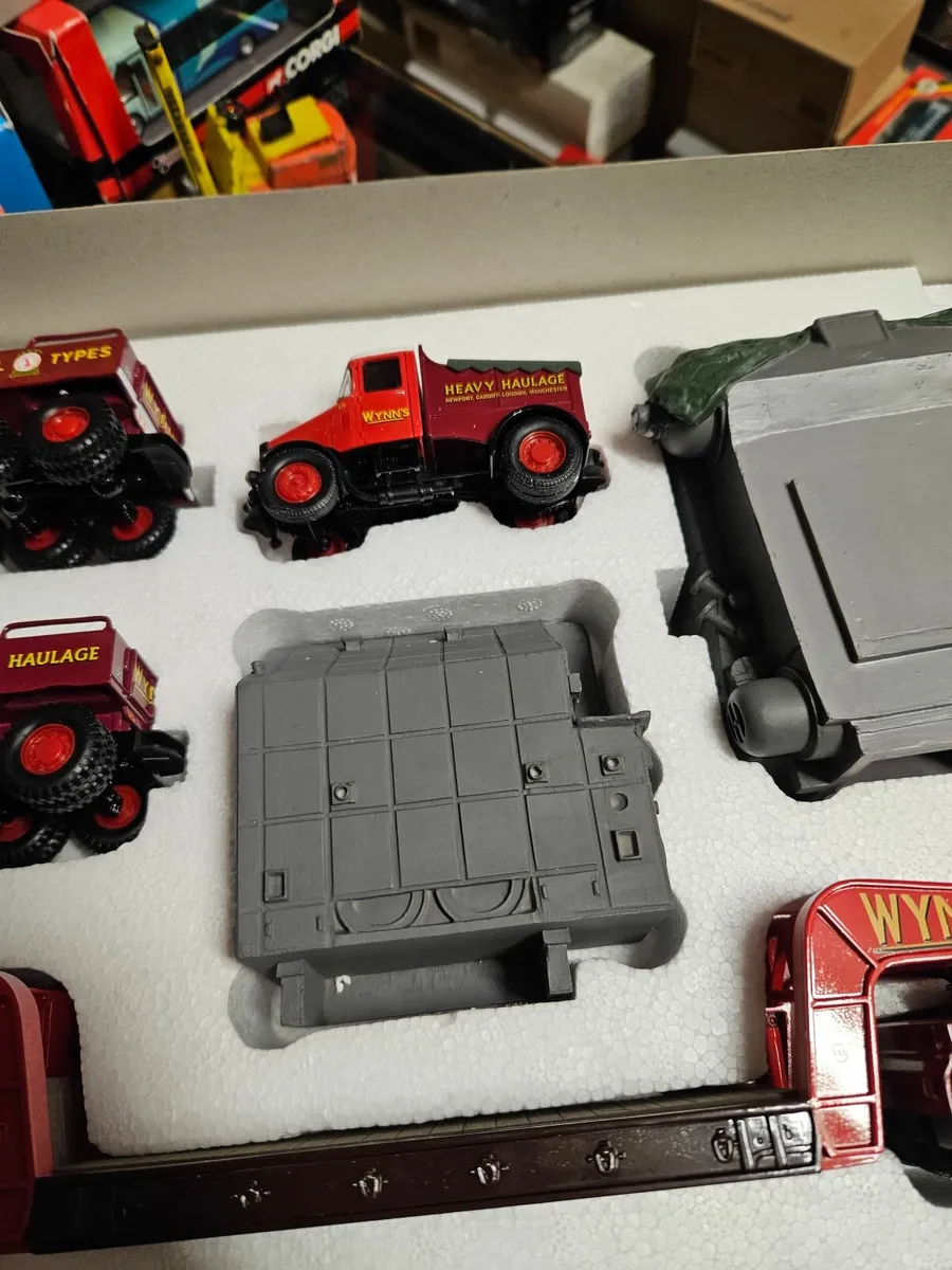 Corgi Diamond T Heavy Haulage Set - Image 3