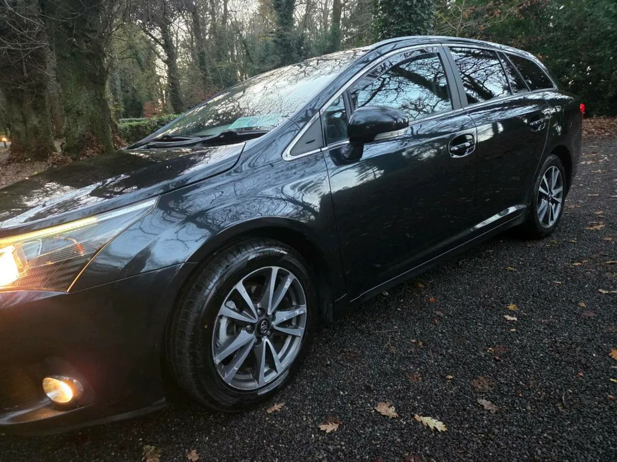 14 Avensis Estate. New NCT - Image 4