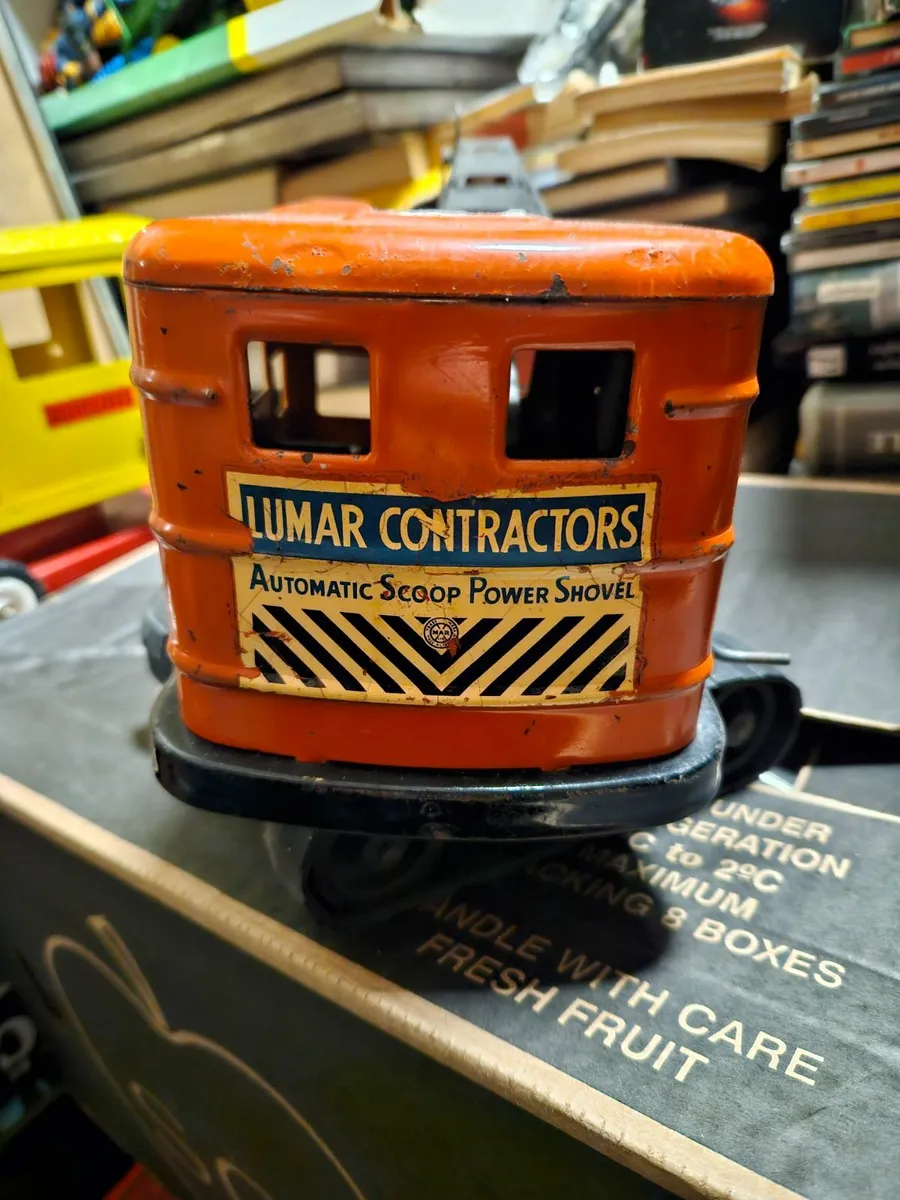 Vintage Marx Pressed Steel Power Shovel - Image 3