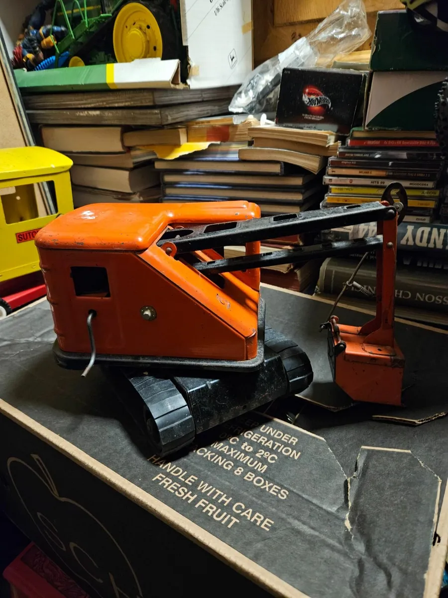 Vintage Marx Pressed Steel Power Shovel - Image 4