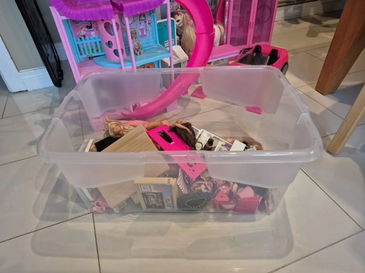 Barbie Dolls House - Image 3