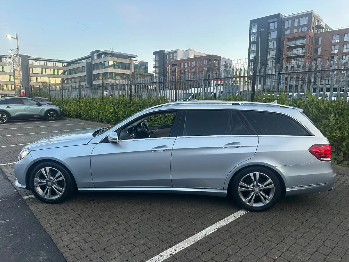 Mercedes-Benz E-Class 2014 - Image 4