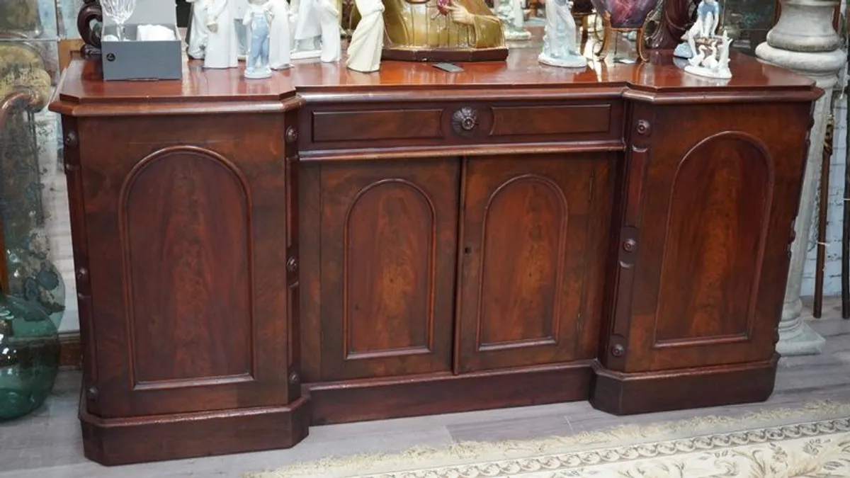 Antique Victorian Mahogany Sideboard with Mirror c.1850 - Image 3