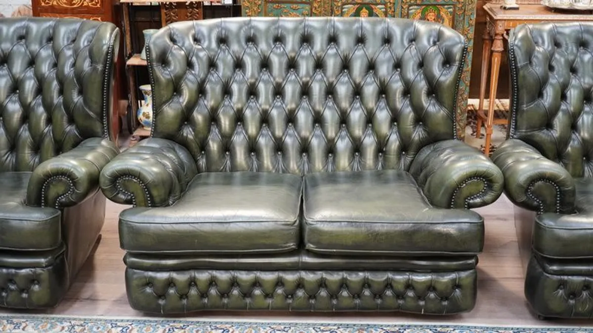 Chesterfield Club Suite - 4-Piece Set - Image 4