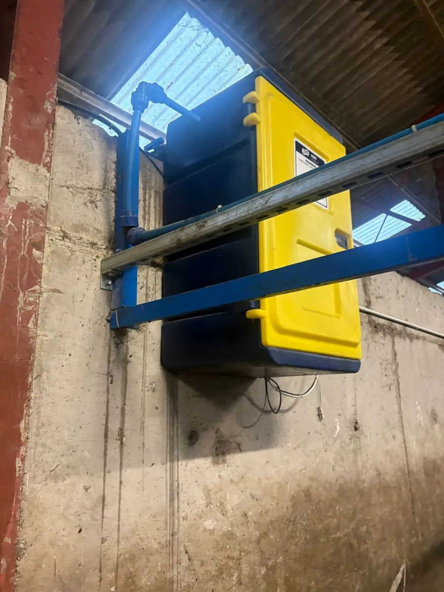 Auto-Spray Automatic Hoof Care That Works - Image 3