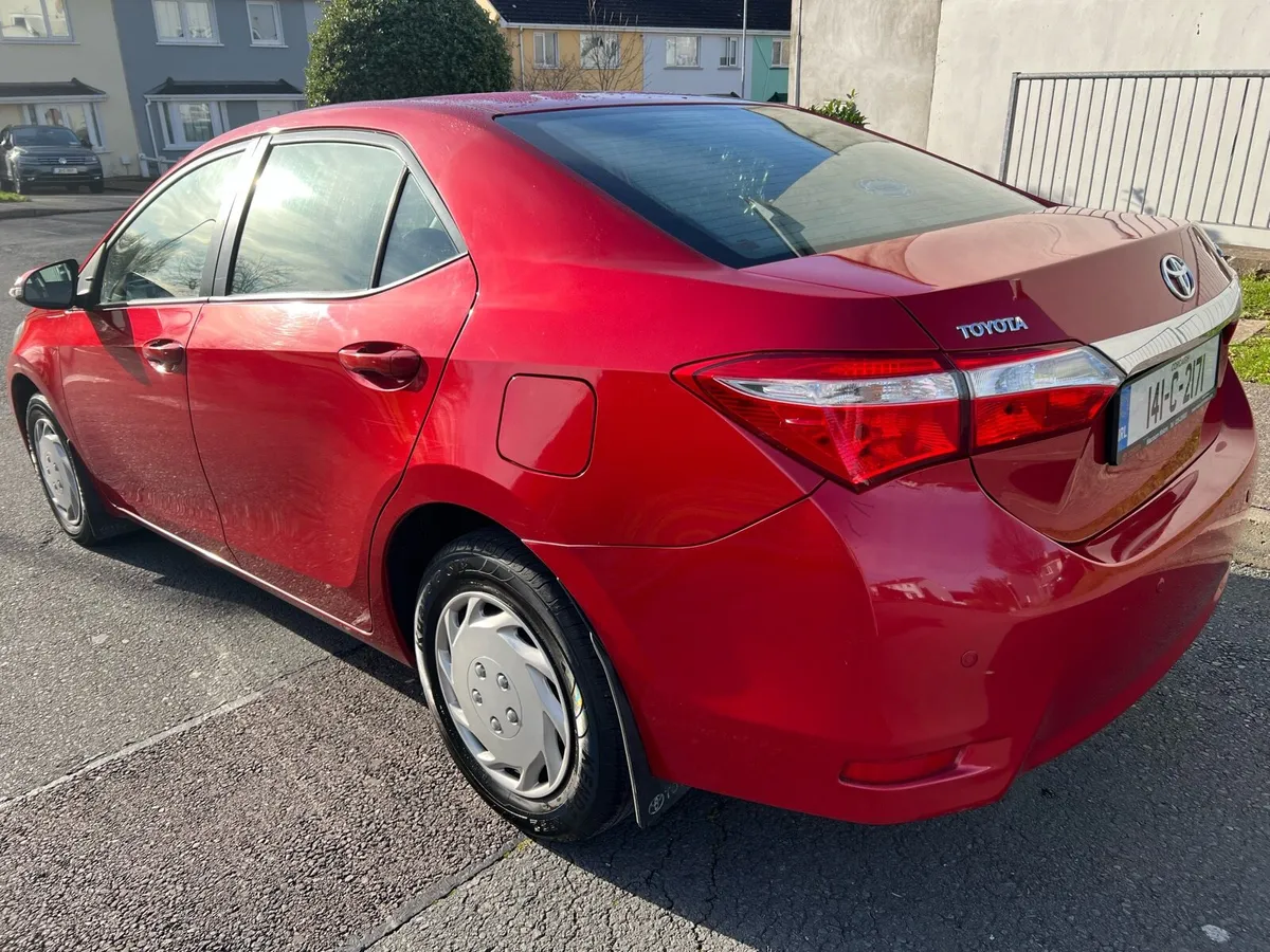 Toyota Corolla - Image 4