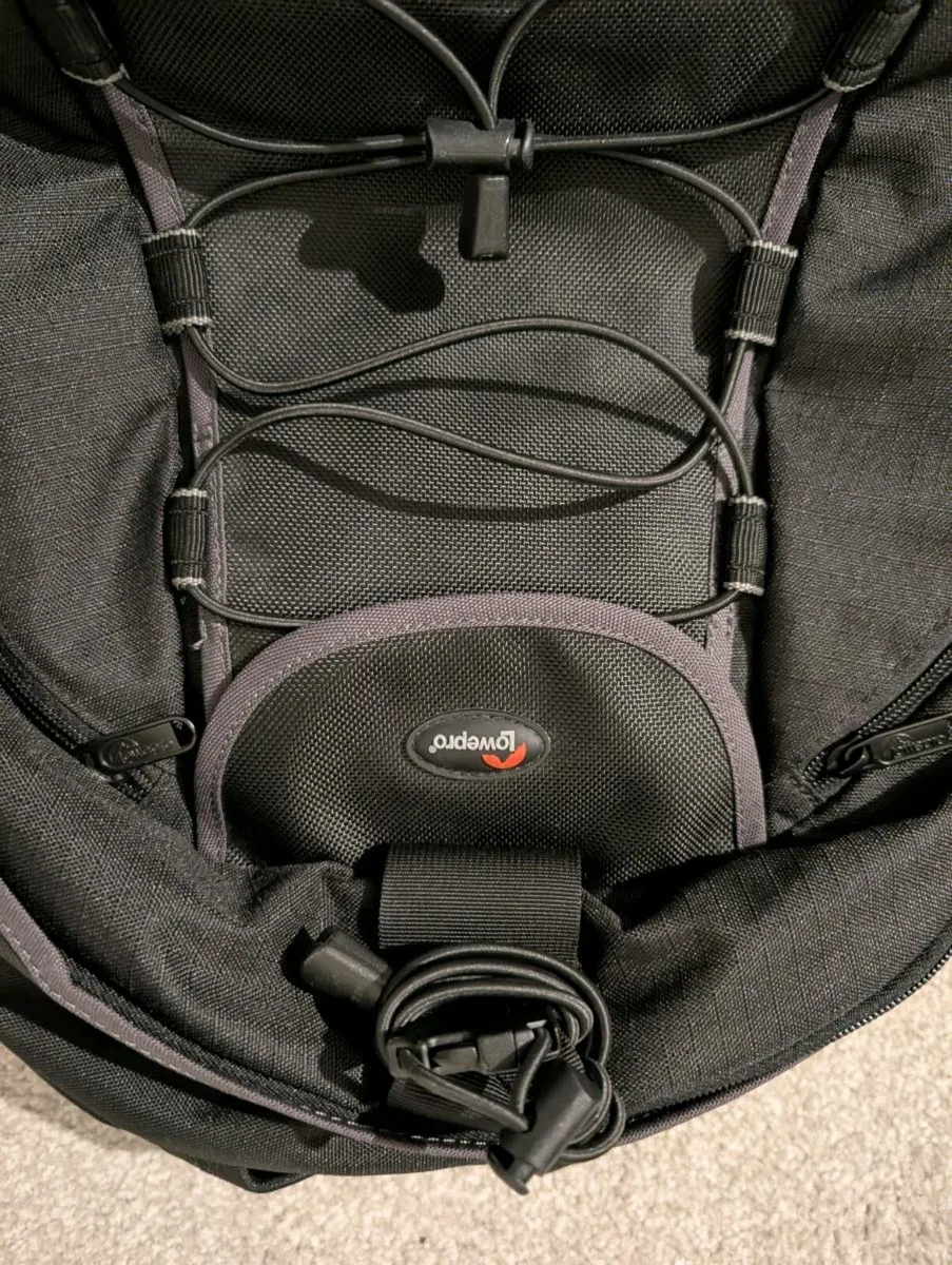 Lowepro camera bag backpack - Image 3