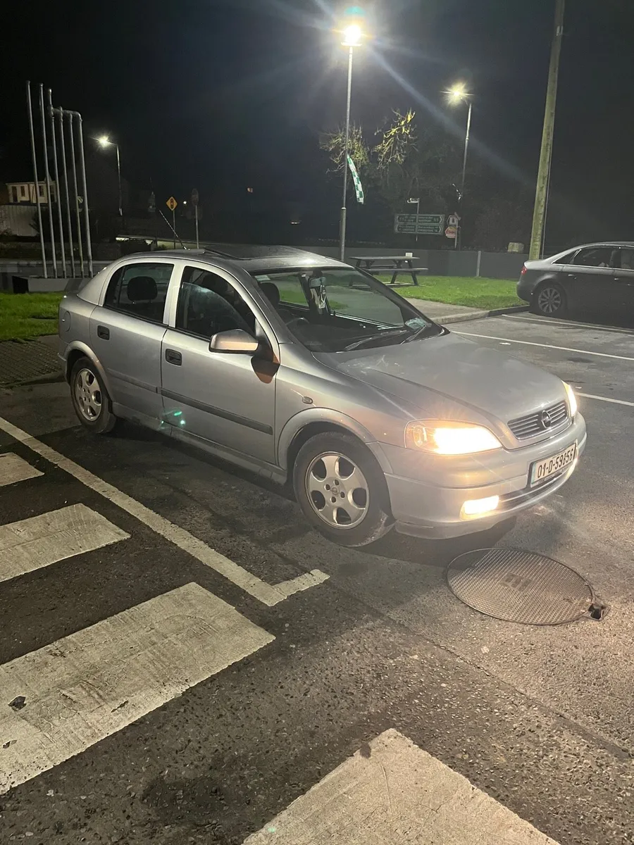 Opel Astra 1.4 XE Comfort - Image 1