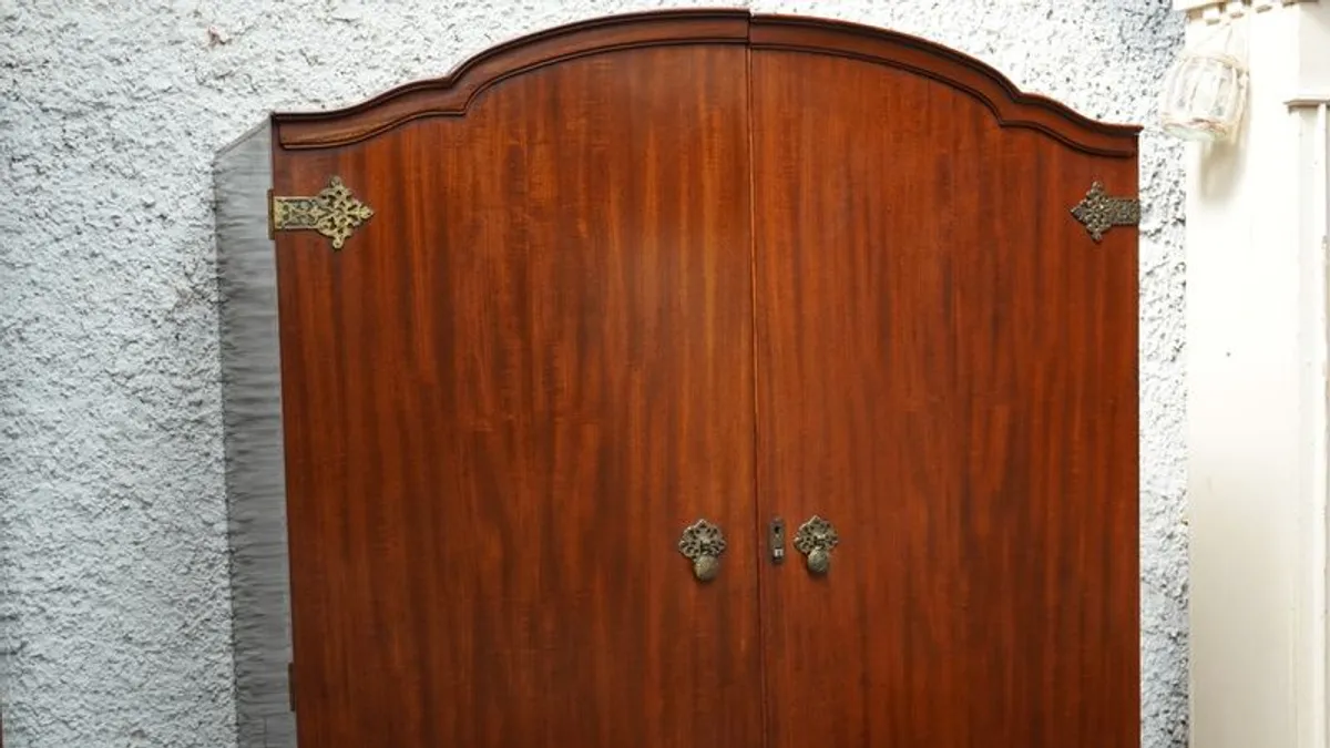 Vintage Wardrobe by Gillespie & Woodside Ltd - Image 2
