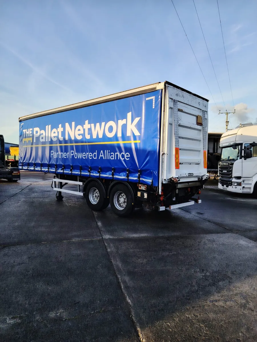 Montracon 30 Foot Urban Curtainsider Trailer - Image 1