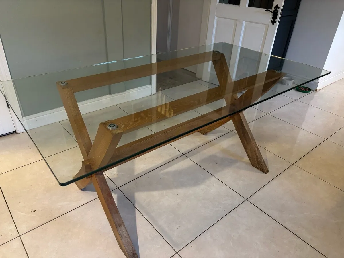 Kitchen/dinning table - Image 2