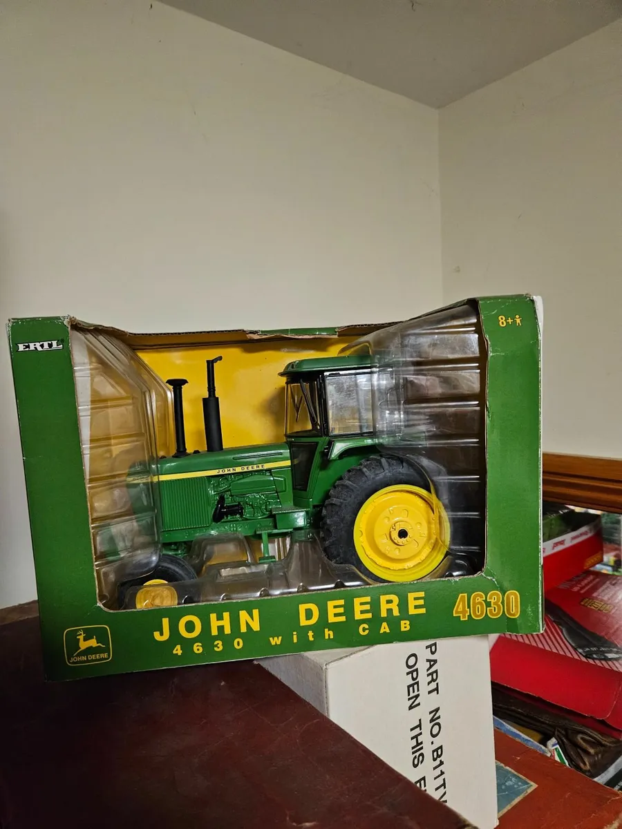Britains ERTL John Deere 4630 1:16 Tractot - Image 1