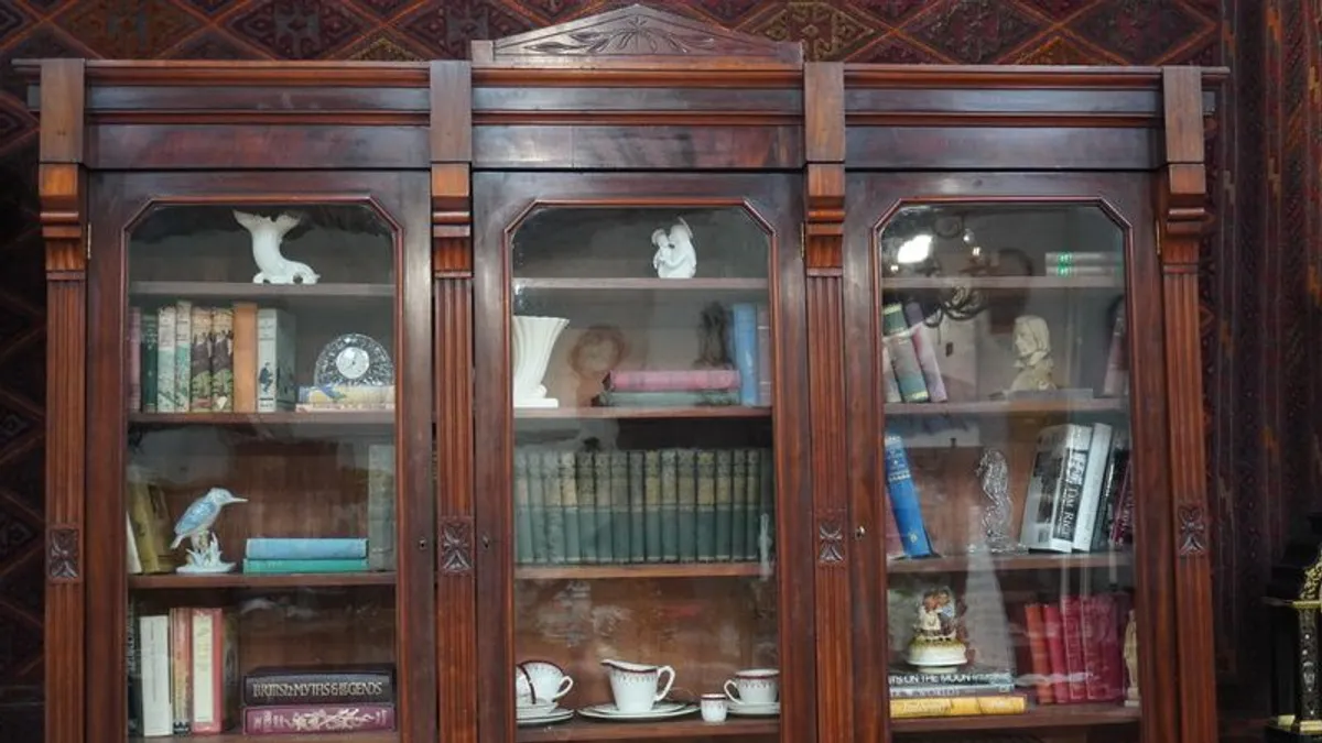 Antique Victorian Mahogany Breakfront Bookcase - Circa 1840 - Image 2