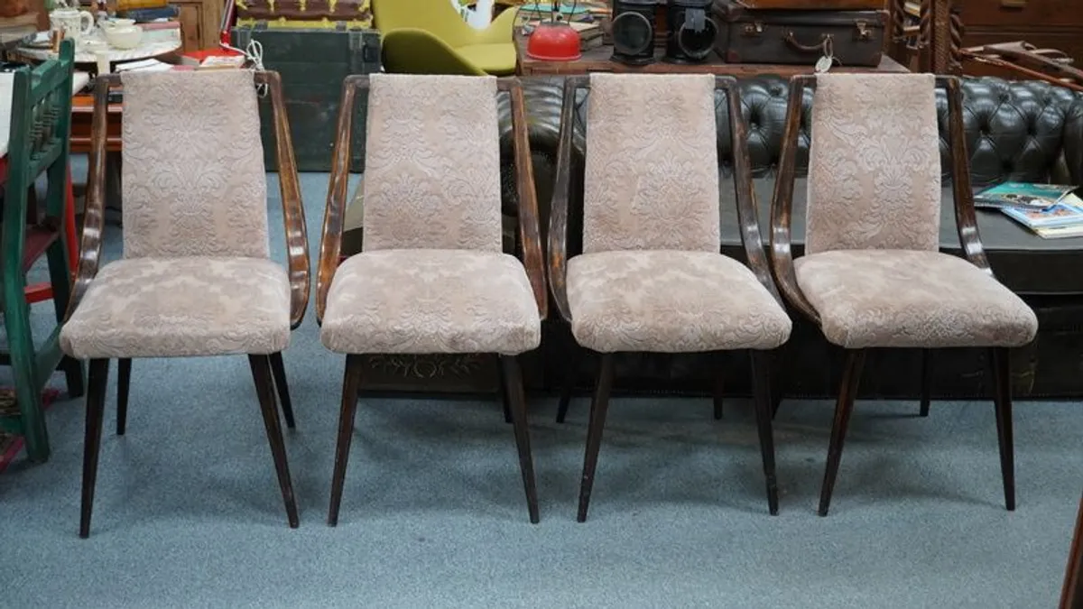 Set of 4 Mid-Century Modern Dining Chairs - Image 1