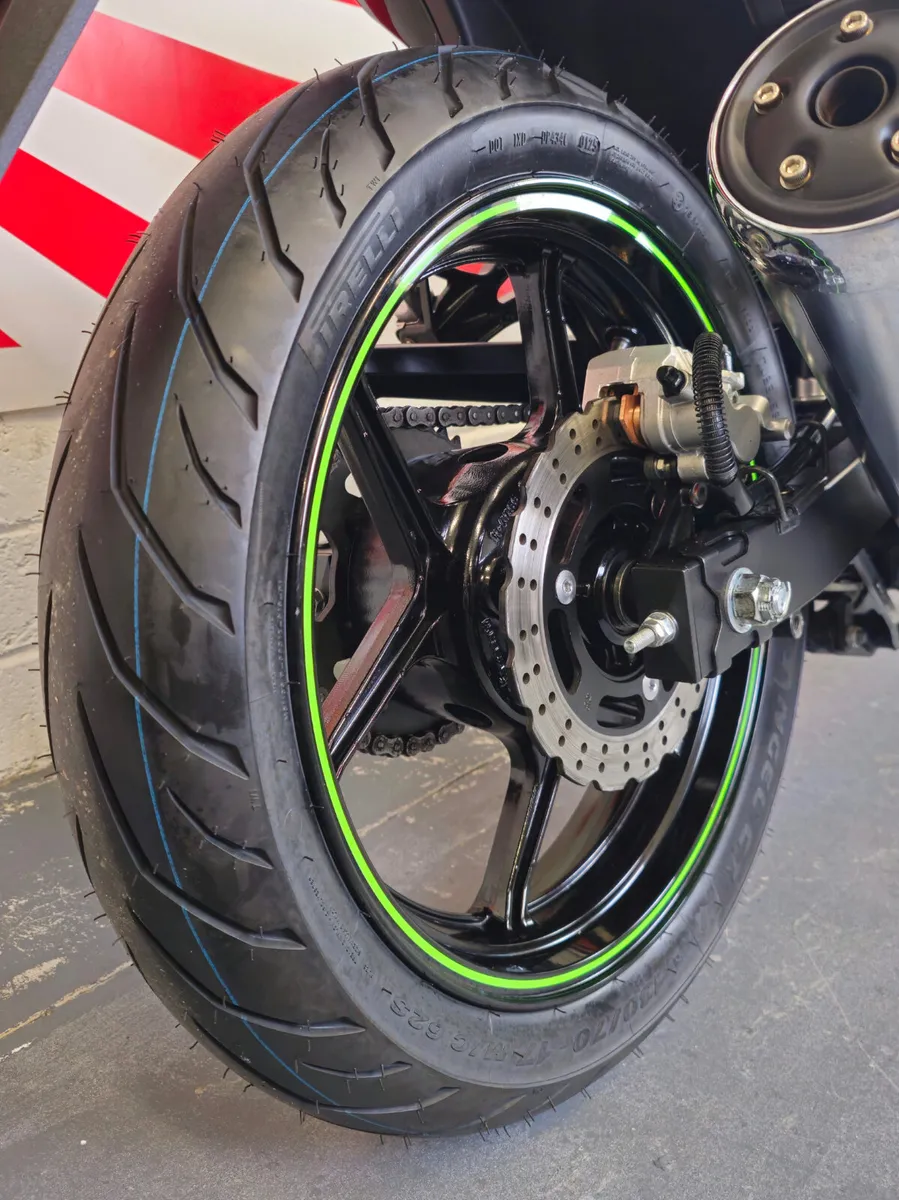 2010 Kawasaki Ninja 250R - Image 4