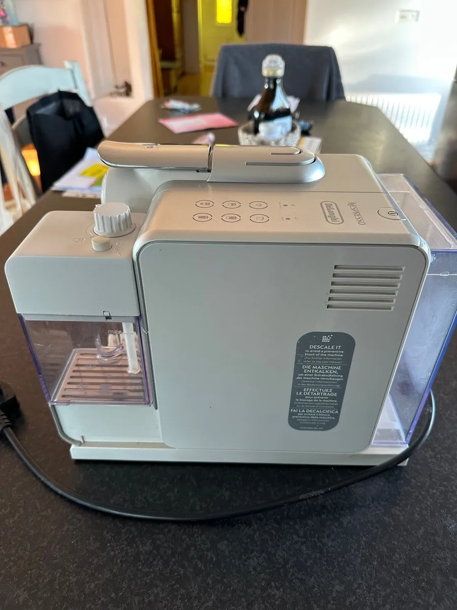 Nespresso DeLonghi Lattissma - Image 2