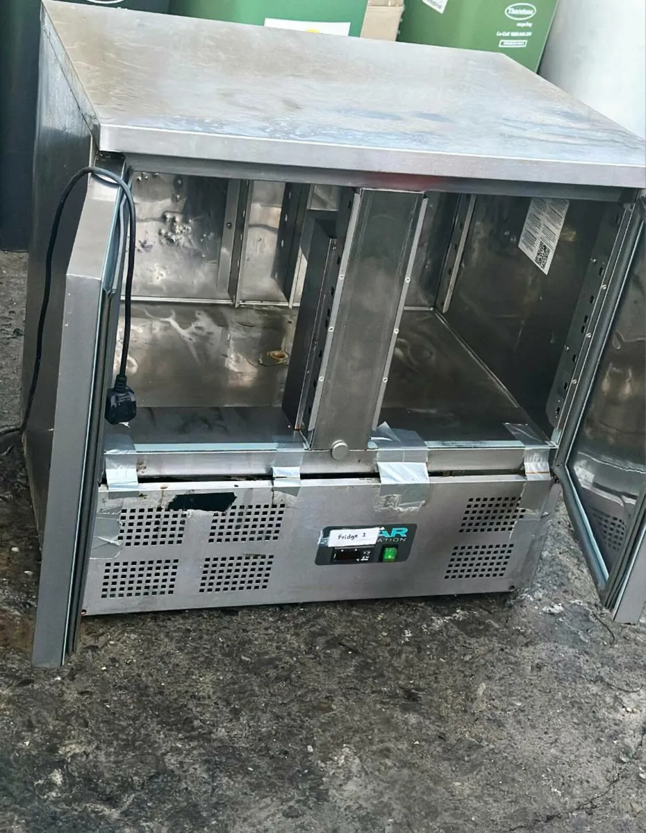 Heavy-Duty Double Door Prep/Undercounter Refrigera - Image 2