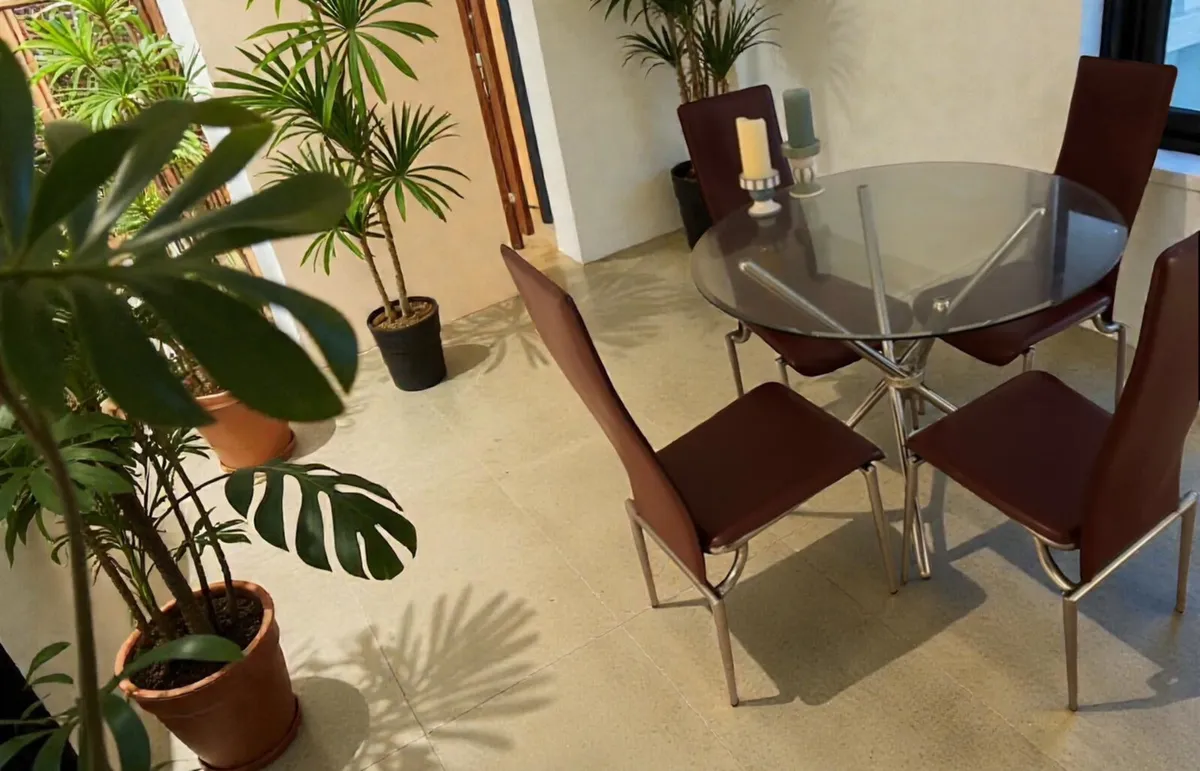 Glass Dining table with chairs - Image 2