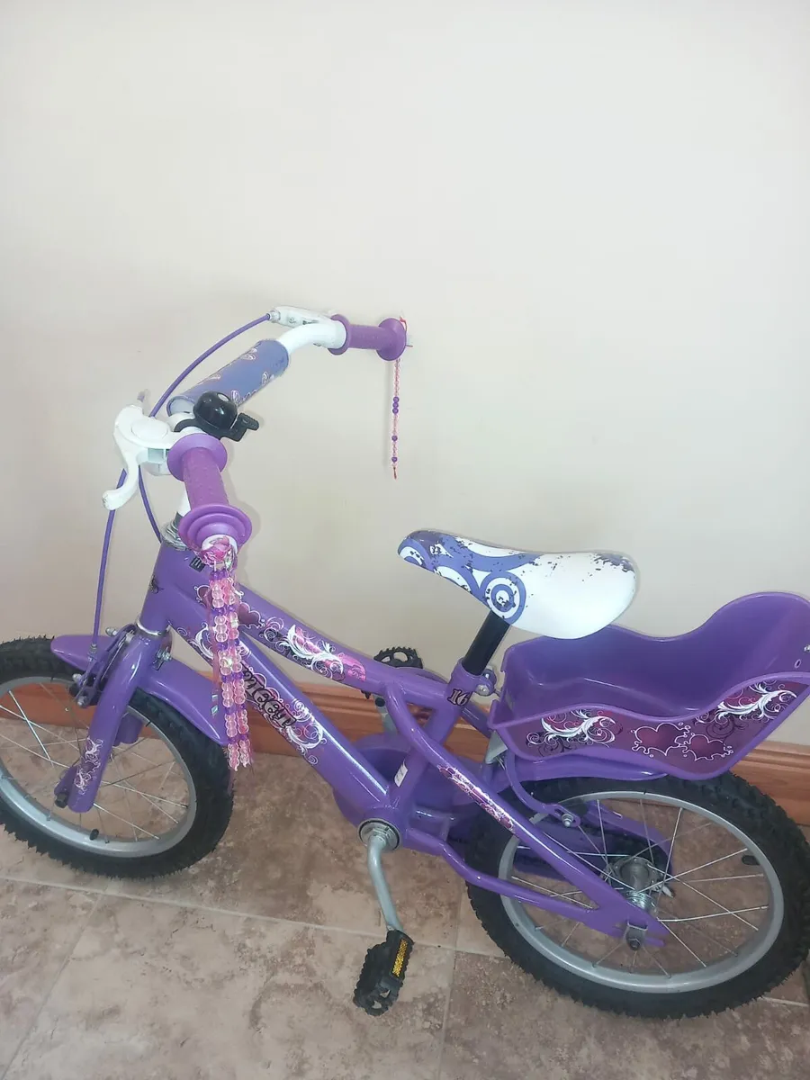 Girls  16 inch bike  immaculate condition - Image 2