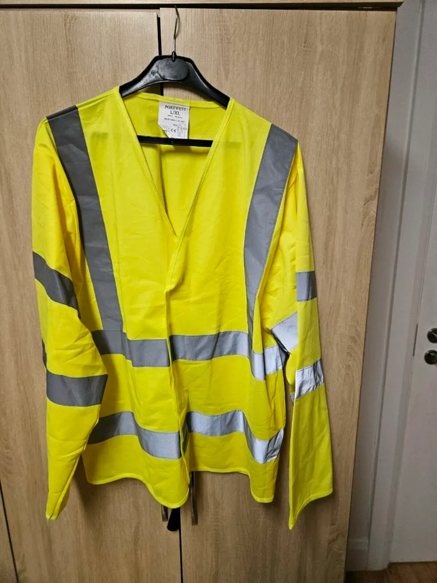 HV  vest security top the biggest territory and se - Image 3