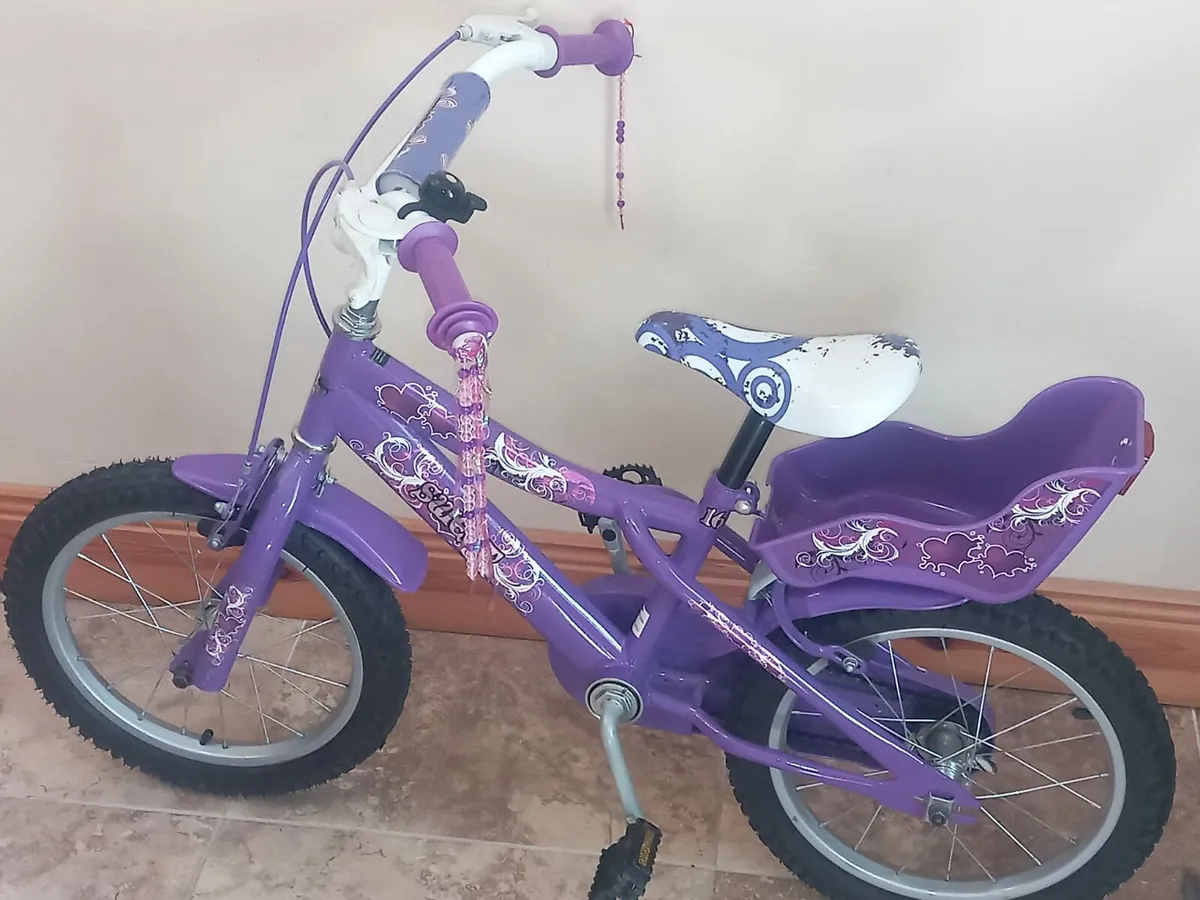 Girls  16 inch bike  immaculate condition - Image 3