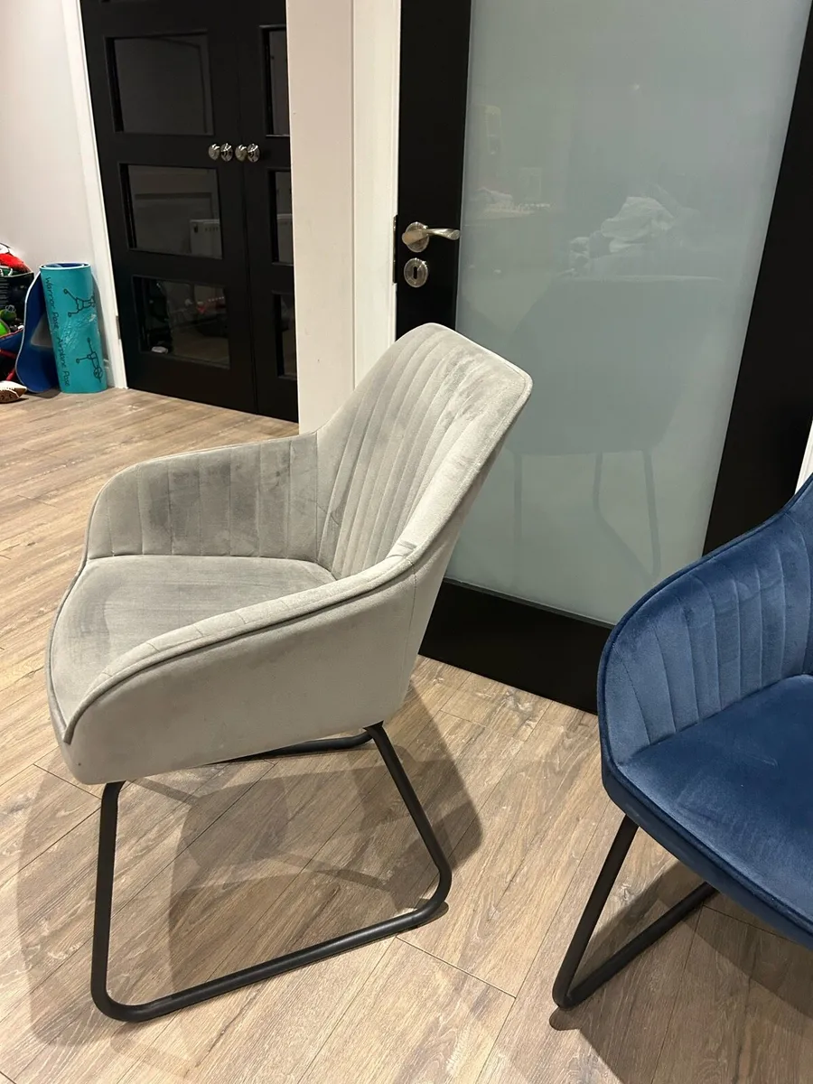 Dining chairs - Image 4