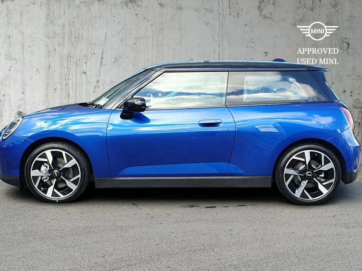 Mini Cooper Cooper E - Image 4