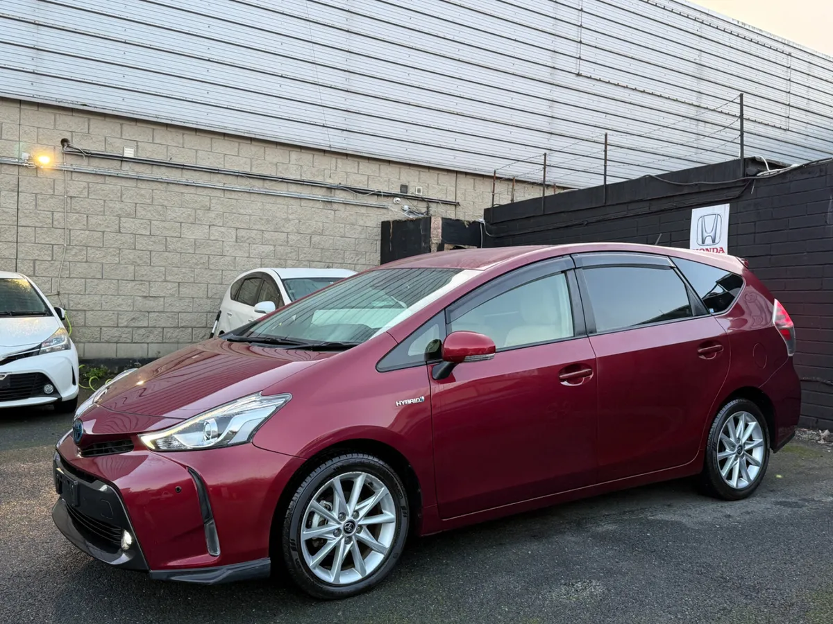 2019/11 Toyota Prius Alpha 192 - Image 3