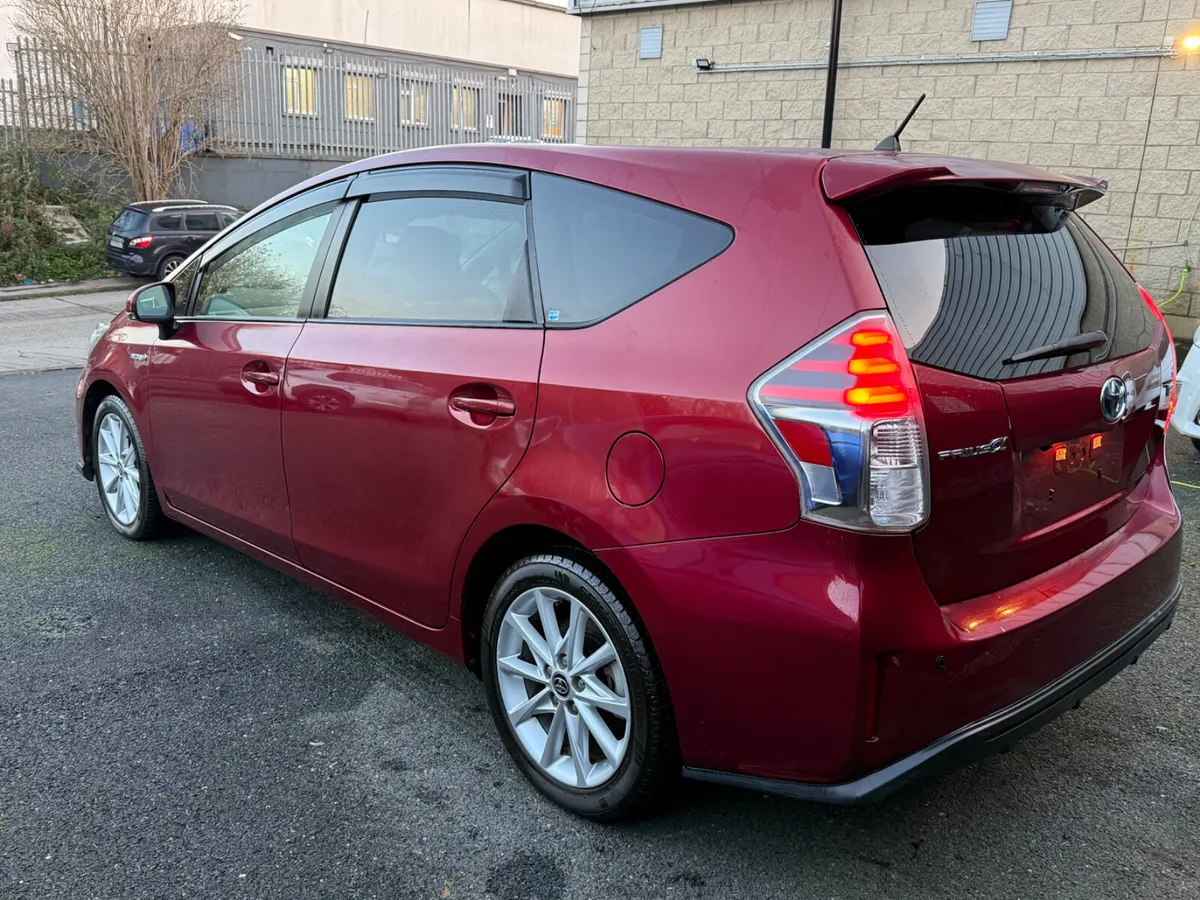 2019/11 Toyota Prius Alpha 192 - Image 4