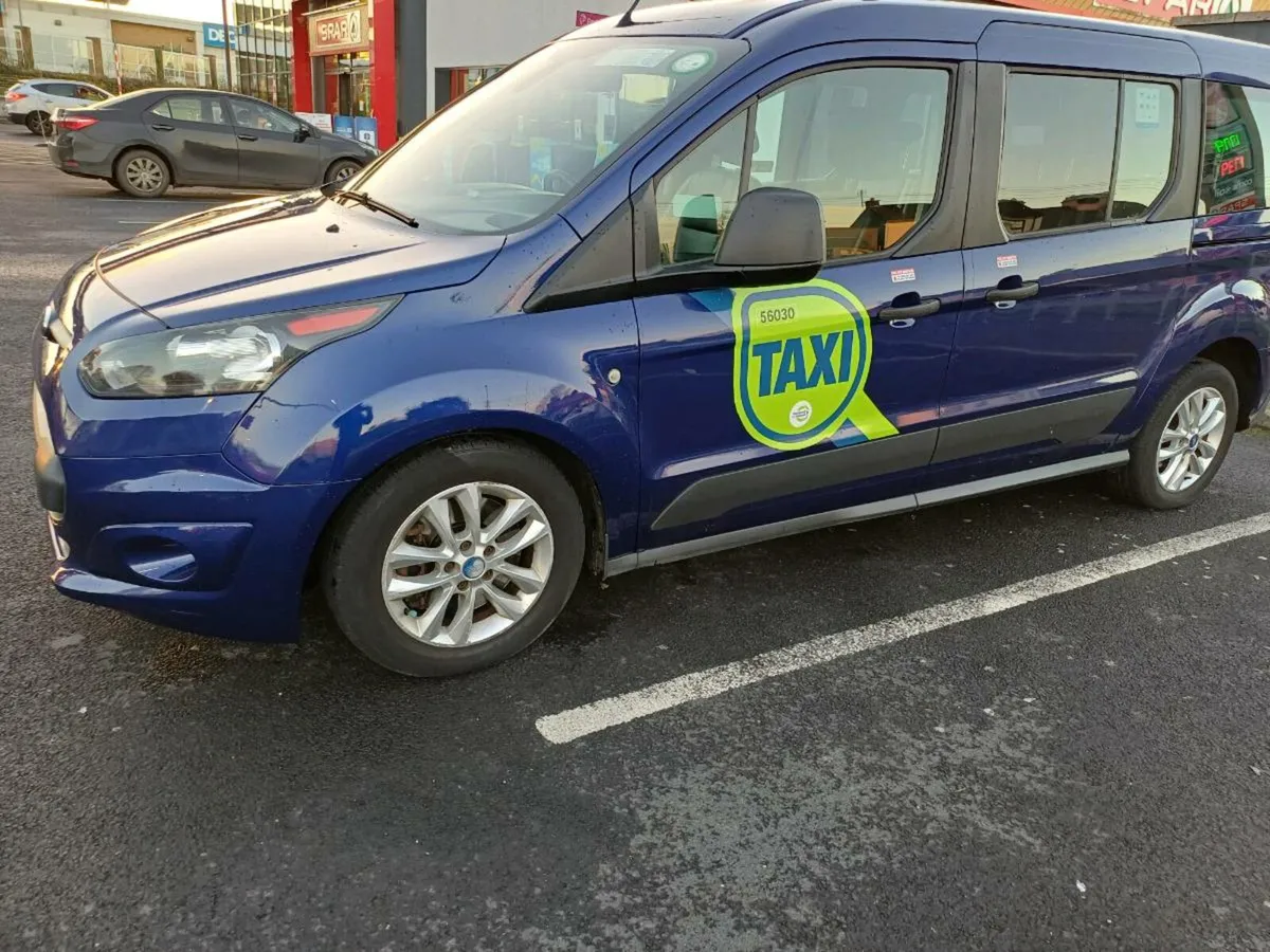 Wheelchair Accessible 7 Seater Car - Image 4