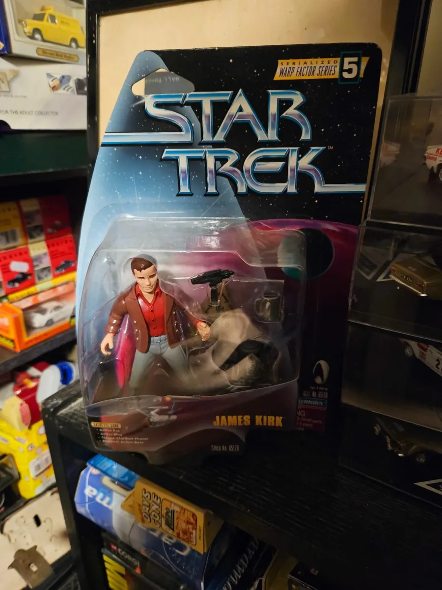 Star Trek Captain Kirk - Image 2