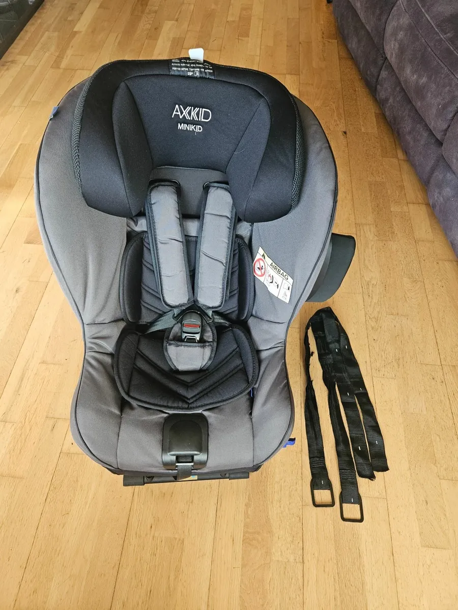 Car Seat - Image 1