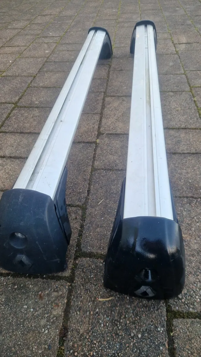 Renault Megane Roof Rack / Cross Bars Genuine OEM - Image 2