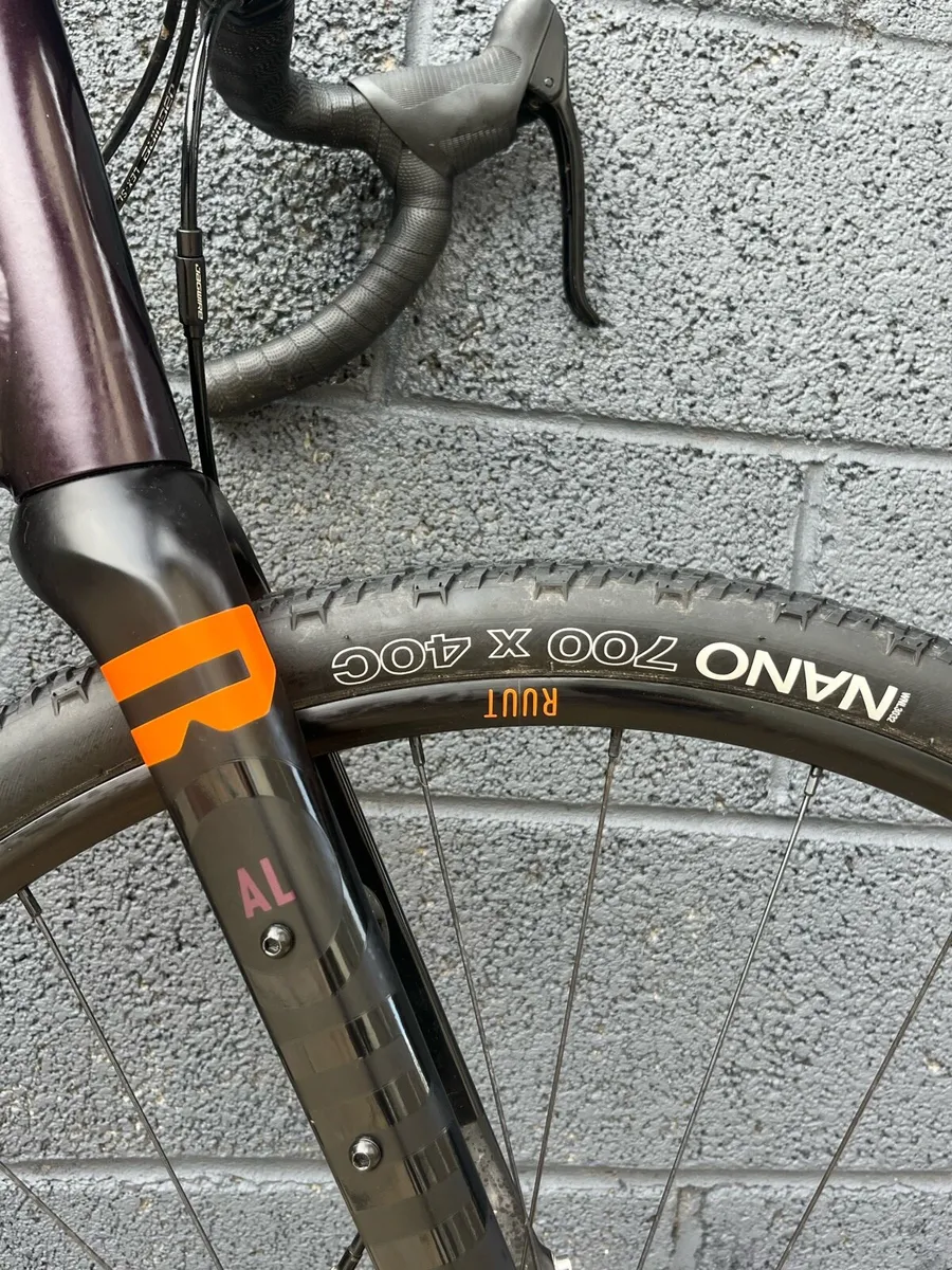 Gravel bike - Image 4