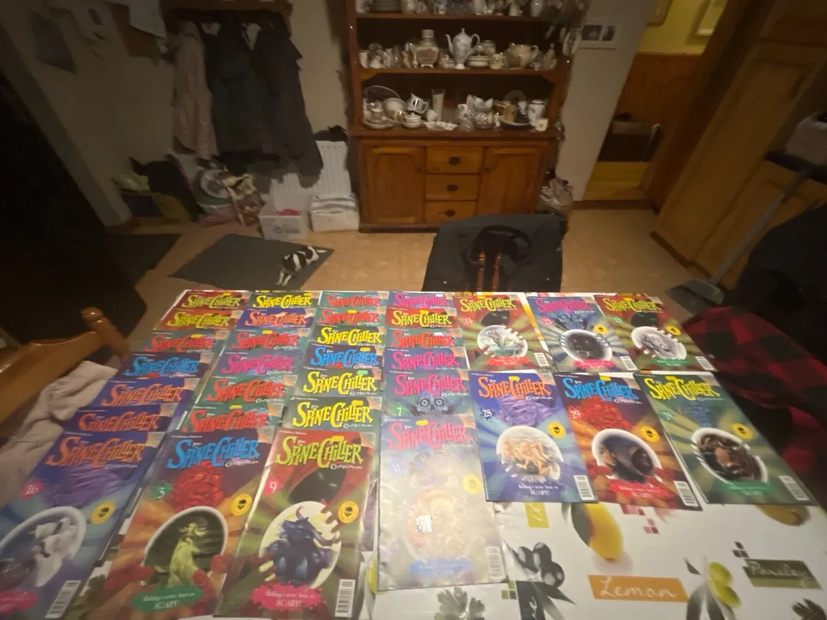 A jobload of vintage spine chillers comics - Image 1