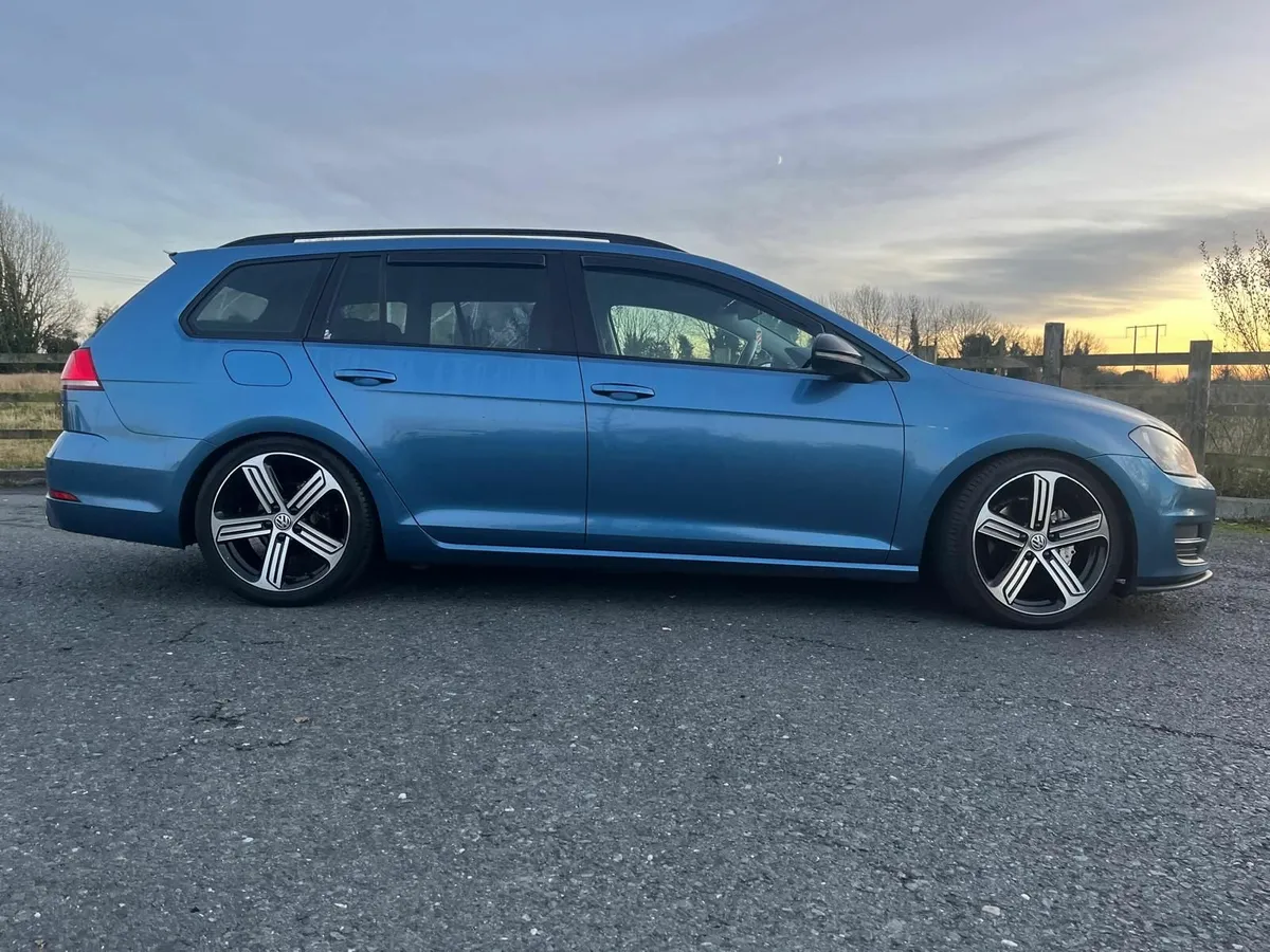Volkswagen Golf 2014 - Image 1