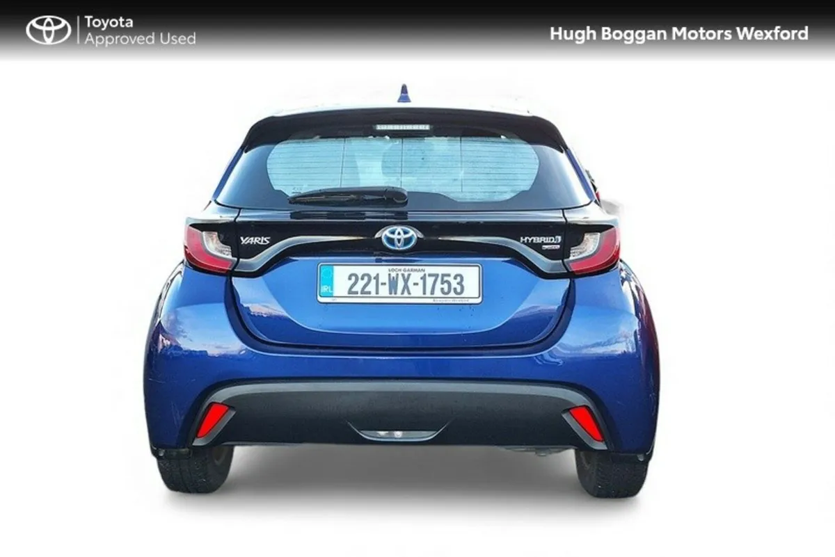 Toyota Yaris HYBRID LUNA 6 YEARS WARRANTY AVAILABL - Image 4
